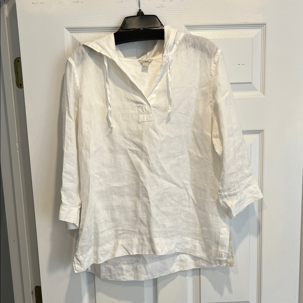 L.L. Bean Women's Cream Hooded Button Down Shirt
